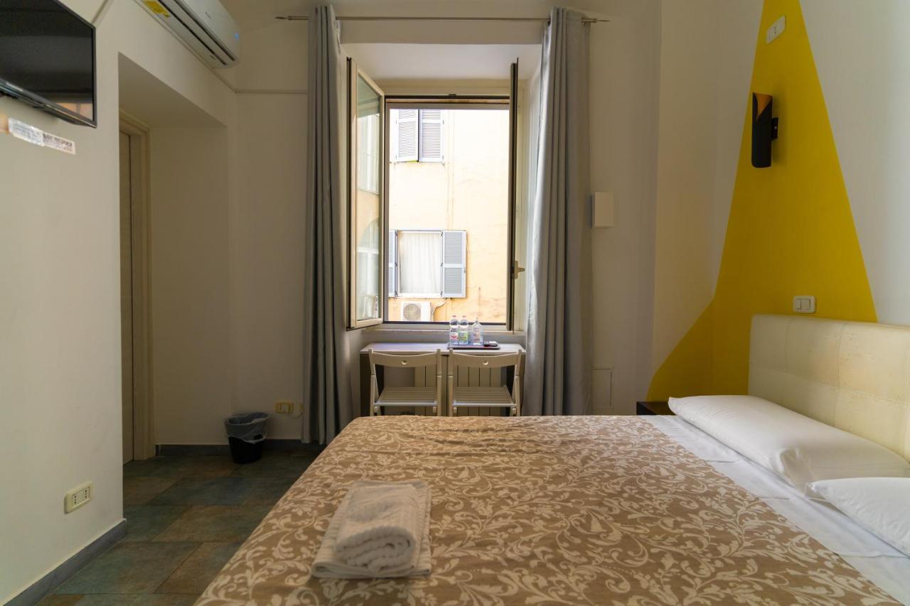 Romafullhouse Guesthouse Exterior photo